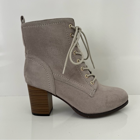 JOURNEE Baylor Lace-Up Faux Suede Wide Width Bootie In Gray NEW - Picture 1 of 13